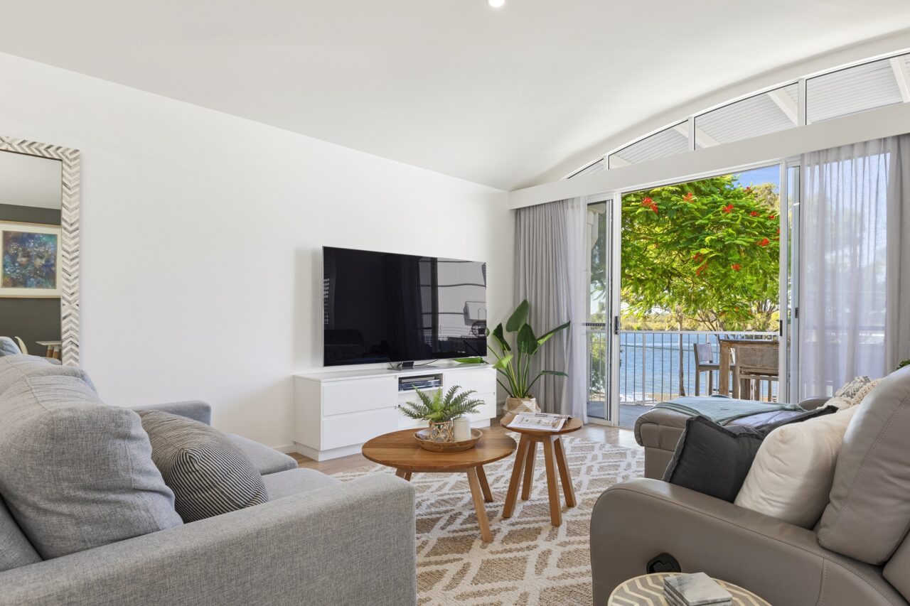 View of Supalai River Resort Charoen Nakhon Rd., Samre, Thon Buri, Bangkok ...